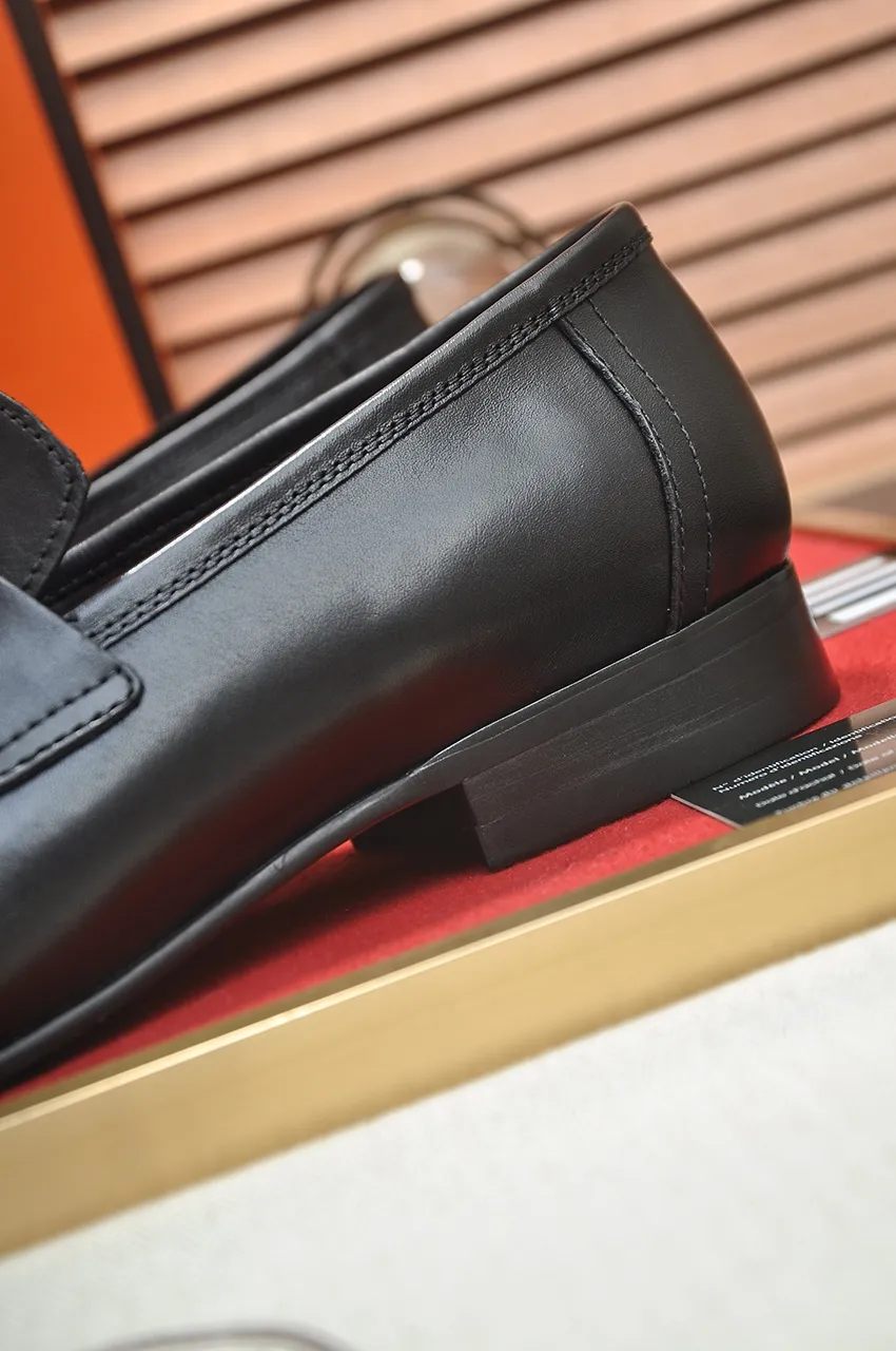 Men's shoes💰520💶[HERMES] (cowhide lining)🍀Italian top luxury🍀He does not pursue novel styles and gorgeous colors, but attracts the favor of successful men with his flawless, elegant and classic style. Formal leather shoes This very comfortable, simple and stable style allows you to easily match any style! The pattern is absolutely 1:1 refined from the original case, and we strive for excellence in materials, imported cowhide + cowhide lining💪💪💪extraordinary texture👍! .Code number: 38-45 (45 customized)